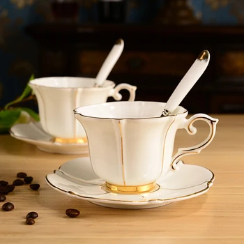 Набор от кафе чаши от фин костен порцелан в Европейския кралския стил, набор чаени чаши и блюдец, керамичен комплект чаени чаши обем 200 мл, Порцеланова чаша за кафе